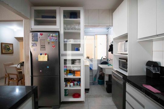 Cozinha de apartamento à venda com 3 quartos, 88m² em Setor Bueno, Goiânia