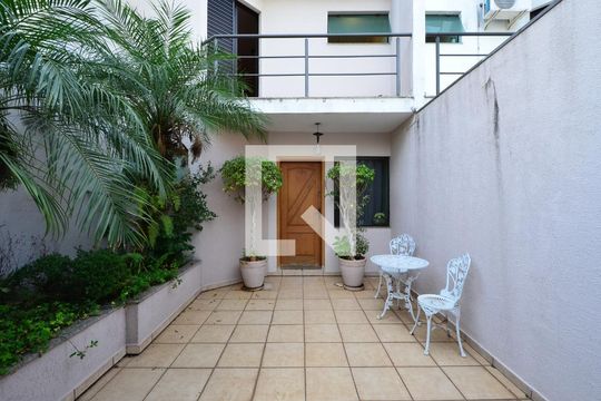 Garagem de casa à venda com 3 quartos, 250m² em Vila Clementino, São Paulo