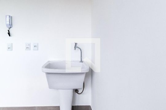 Área de serviço de apartamento à venda com 2 quartos, 65m² em Auxiliadora, Porto Alegre