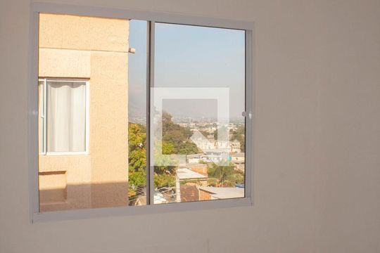 Quarto 1 de apartamento para alugar com 2 quartos, 42m² em Cerâmica, Nova Iguaçu