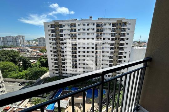 Banheiro de apartamento à venda com 2 quartos, 49m² em Del Castilho, Rio de Janeiro