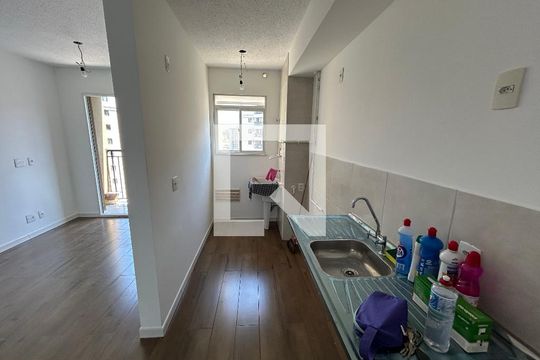 Cozinha de apartamento à venda com 2 quartos, 49m² em Del Castilho, Rio de Janeiro