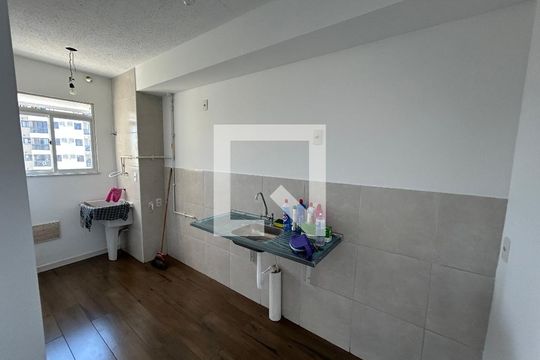 Cozinha de apartamento à venda com 2 quartos, 49m² em Del Castilho, Rio de Janeiro