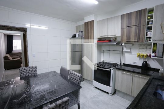 Cozinha de casa à venda com 2 quartos, 84m² em Vila Nhocune, São Paulo