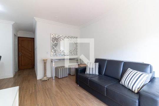 Sala de apartamento para alugar com 3 quartos, 65m² em Jardim Patente, São Paulo