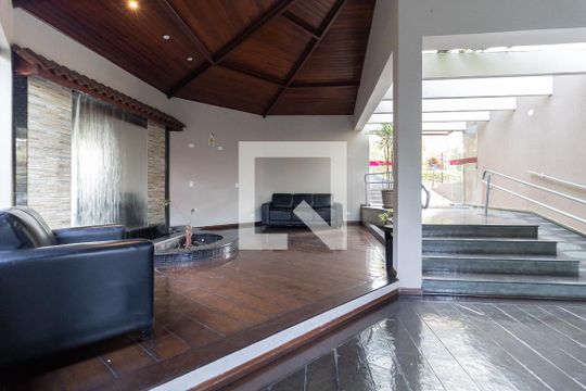 Hall de Entrada de apartamento para alugar com 3 quartos, 65m² em Jardim Patente, São Paulo