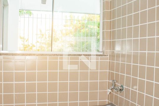 Área de Serviço de apartamento para alugar com 2 quartos, 50m² em Centro, Nova Iguaçu