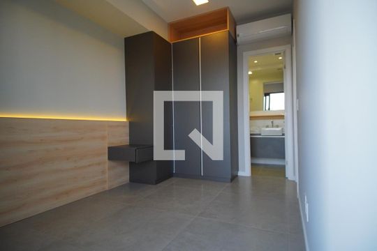 Quarto  de apartamento à venda com 1 quarto, 62m² em Boa Vista, Porto Alegre