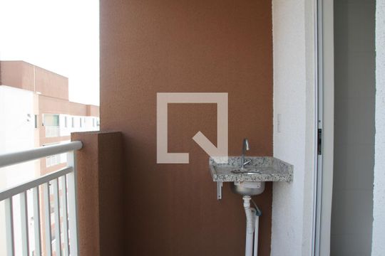 Varanda gourmet de apartamento à venda com 2 quartos, 48m² em Vila Carmosina, São Paulo