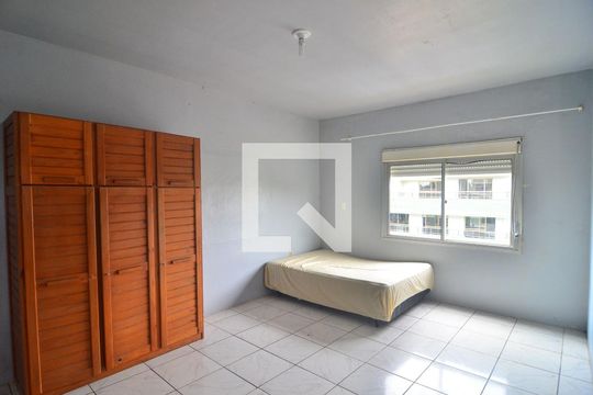 Sala de kitnet/studio para alugar com 1 quarto, 30m² em São Luis, Canoas