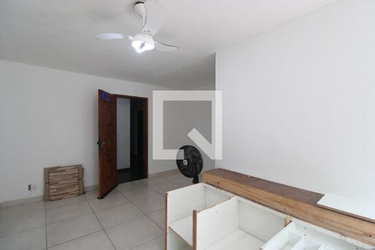 Sala de apartamento à venda com 2 quartos, 47m² em Taquara, Rio de Janeiro