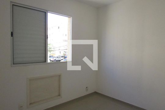 Quarto 1 de apartamento para alugar com 2 quartos, 52m² em Inhoaíba, Rio de Janeiro