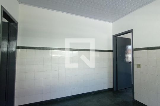 Cozinha de casa para alugar com 1 quarto, 35m² em Vila Londrina, São Paulo