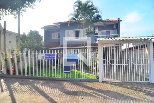 Fachada de casa para alugar com 5 quartos, 340m² em Nossa Senhora das Gracas, Canoas