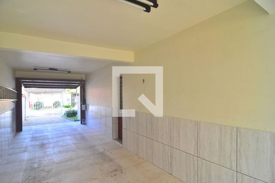 Garagem de casa para alugar com 5 quartos, 340m² em Nossa Senhora das Gracas, Canoas