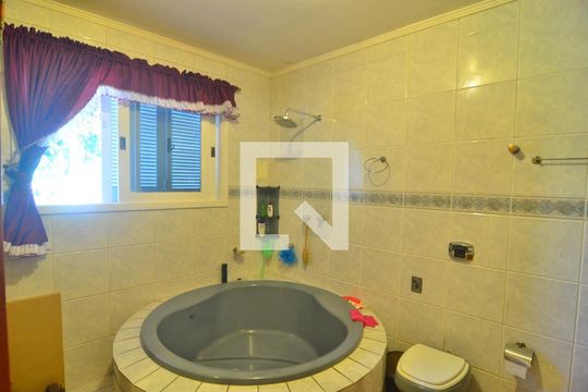Banheiro Suíte de casa para alugar com 5 quartos, 340m² em Nossa Senhora das Gracas, Canoas