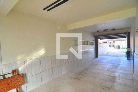 Garagem de casa para alugar com 5 quartos, 340m² em Nossa Senhora das Gracas, Canoas