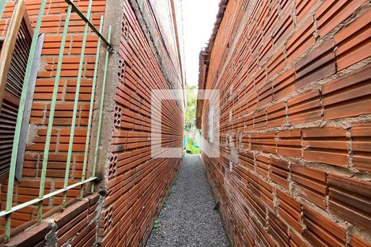 Área Externa de casa à venda com 3 quartos, 120m² em Canudos, Novo Hamburgo