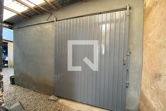 Garagem de casa à venda com 3 quartos, 120m² em Canudos, Novo Hamburgo