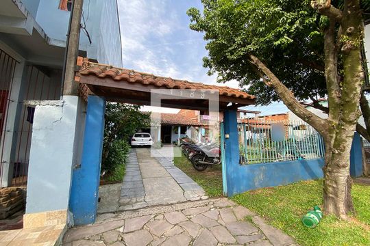 Fachada de casa à venda com 3 quartos, 120m² em Canudos, Novo Hamburgo