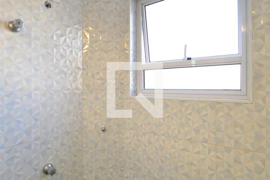 Banheiro Social de apartamento para alugar com 2 quartos, 80m² em Mirandópolis, São Paulo