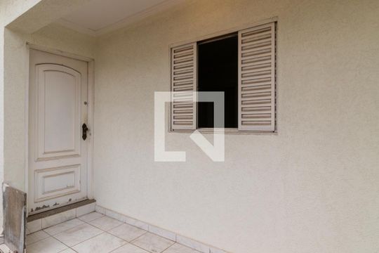 Entrada de casa à venda com 2 quartos, 140m² em Água Fria, São Paulo