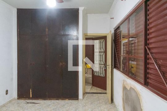 Suíte de casa à venda com 6 quartos, 193m² em Jardim Garcia, Campinas