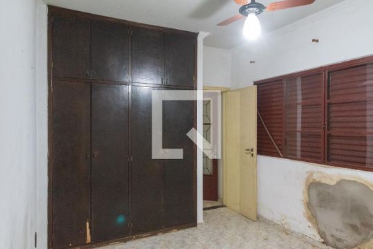 Suíte de casa à venda com 6 quartos, 193m² em Jardim Garcia, Campinas