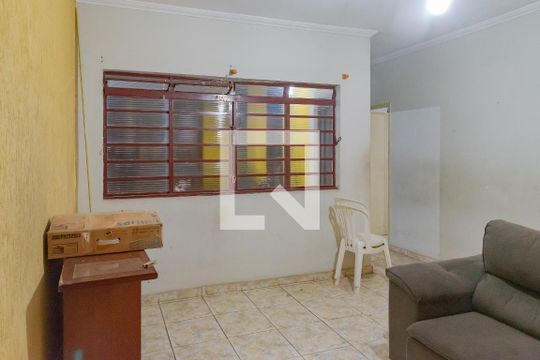 Sala de casa à venda com 6 quartos, 193m² em Jardim Garcia, Campinas