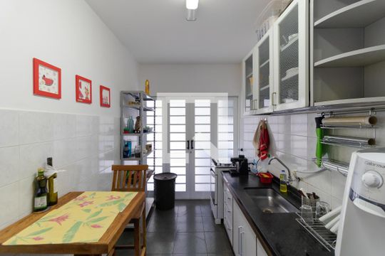 Cozinha de casa para alugar com 3 quartos, 130m² em Jardim Nossa Senhora Auxiliadora, Campinas
