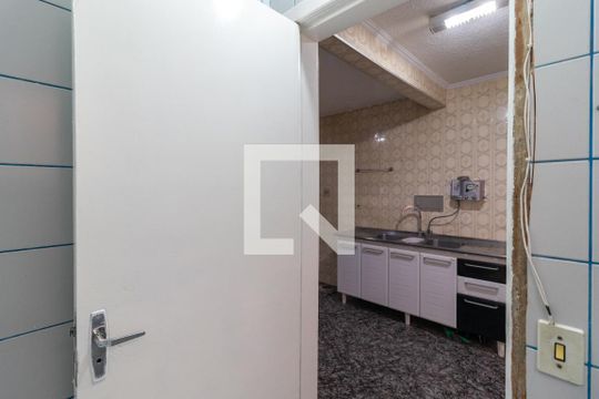 Banheiro 2 de casa à venda com 3 quartos, 263m² em Jardim Picolo, São Paulo
