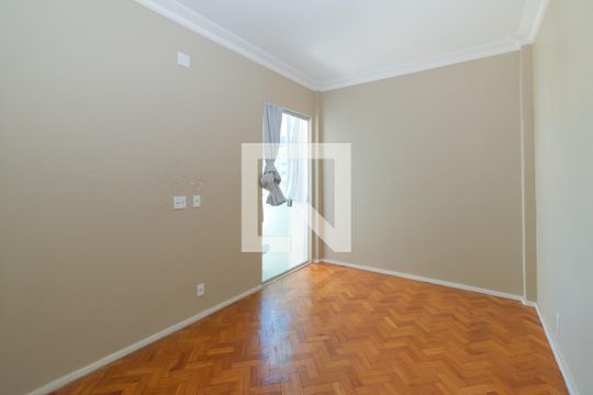 Suíte de apartamento para alugar com 3 quartos, 120m² em Rio Comprido, Rio de Janeiro