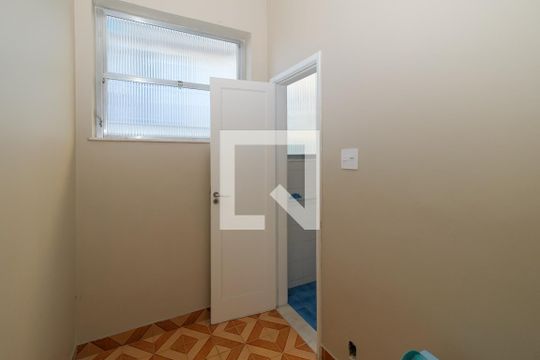 Quarto de Serviço de apartamento para alugar com 3 quartos, 120m² em Rio Comprido, Rio de Janeiro