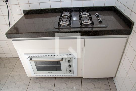 Cozinha e Área de Serviço de apartamento para alugar com 2 quartos, 74m² em Ressaca, Contagem