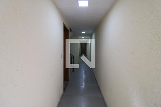 Corredor de casa para alugar com 2 quartos, 50m² em Jardim Imperador (zona Leste), São Paulo