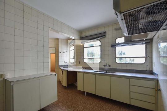 Cozinha de apartamento para alugar com 3 quartos, 314m² em Santo Amaro, São Paulo