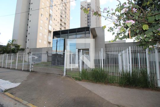 Fachada de apartamento para alugar com 2 quartos, 53m² em Jardim Independência, São Paulo