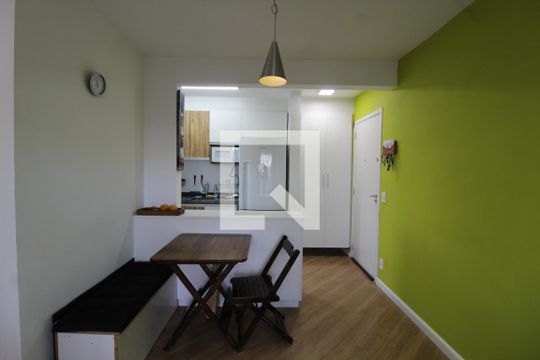 Sala de apartamento para alugar com 2 quartos, 53m² em Jardim Independência, São Paulo