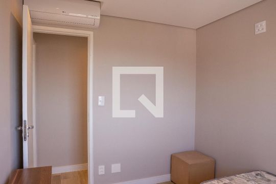 Quarto de apartamento para alugar com 2 quartos, 57m² em Vila Ipojuca, São Paulo