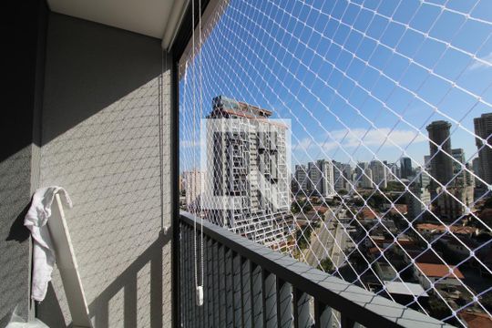 varanda de kitnet/studio para alugar com 1 quarto, 22m² em Jardim das Acacias, São Paulo