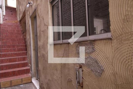 Área Externa de casa para alugar com 1 quarto, 60m² em Vila Roque, São Paulo