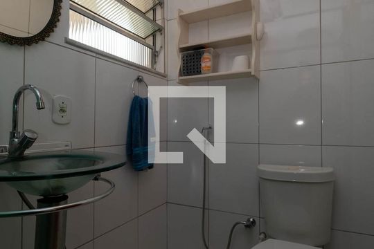 Banheiro de apartamento para alugar com 3 quartos, 78m² em Andaraí, Rio de Janeiro