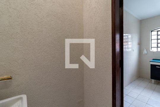 Área de Serviço de casa para alugar com 2 quartos, 65m² em Vila Pauliceia, São Paulo