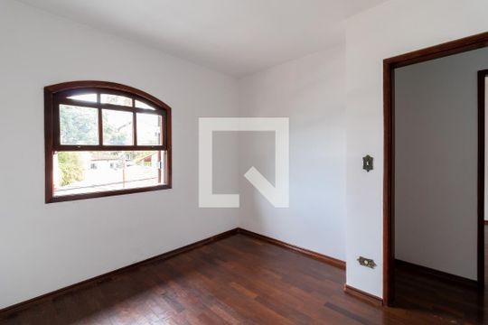 Quarto 2 de casa para alugar com 2 quartos, 65m² em Vila Pauliceia, São Paulo
