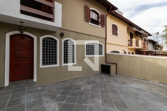 Garagem de casa para alugar com 2 quartos, 65m² em Vila Pauliceia, São Paulo