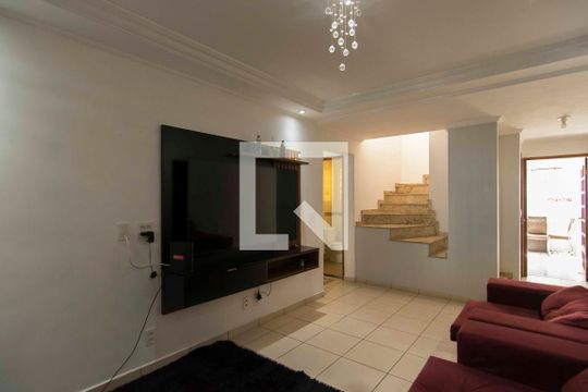 Sala de casa para alugar com 3 quartos, 150m² em Vila Palmeiras, São Paulo