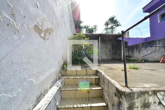 Quintal de casa à venda com 3 quartos, 120m² em Vila Gumercindo, São Paulo