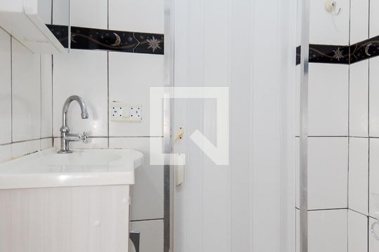 Banheiro de casa para alugar com 1 quarto, 60m² em Morros, Guarulhos