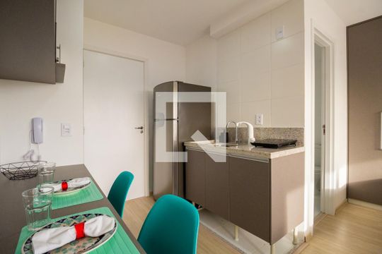 Studio de kitnet/studio para alugar com 1 quarto, 27m² em Liberdade, São Paulo