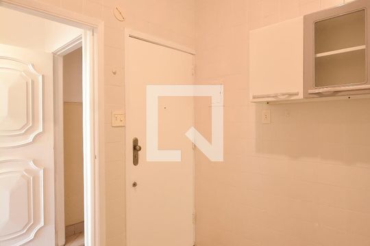 Cozinha de apartamento à venda com 3 quartos, 83m² em Laranjeiras, Rio de Janeiro